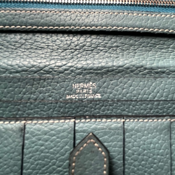 Authentic Hermes Leather Bearn Wallet - Picture 12 of 12